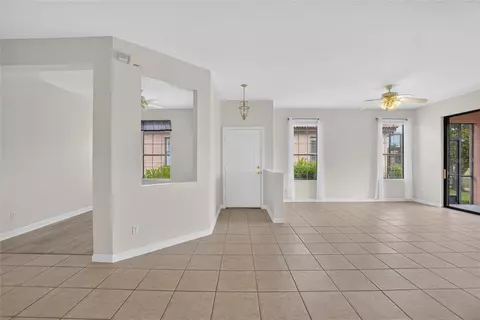 Living - 132 Shell Falls Dr, Apollo Beach, FL 33572 photo 8 of 10