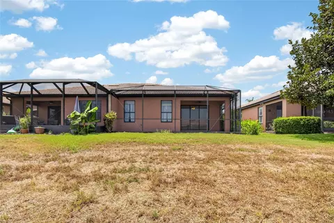 Exterior - 132 Shell Falls Dr, Apollo Beach, FL 33572 photo 7 of 14