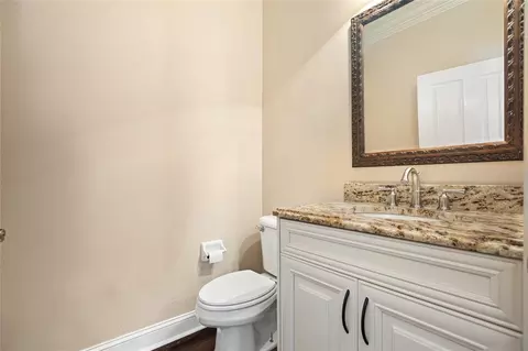Bath - 1630 Tawnyberry Ct, Trinity, FL 34655 photo 1 of 5