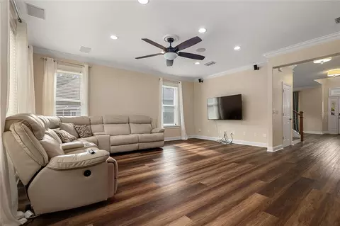 Living - 1630 Tawnyberry Ct, Trinity, FL 34655 photo 3 of 4