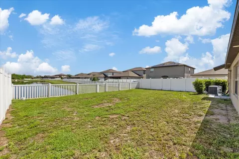 Exterior - 11803 Blackeyed Susan Dr, Riverview, FL 33579 photo 6 of 7