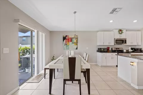 Dining - 11803 Blackeyed Susan Dr, Riverview, FL 33579 photo 2 of 3