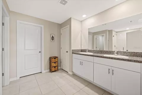 Entry Way - 11803 Blackeyed Susan Dr, Riverview, FL 33579 photo 4 of 4