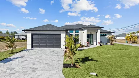 1030 NE 2nd Ave, Cape Coral, FL 33909