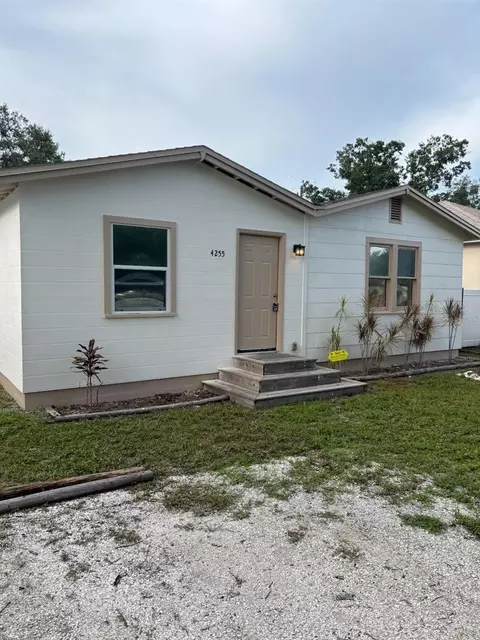 4255 43rd Ave N, Saint Petersburg, FL 33714