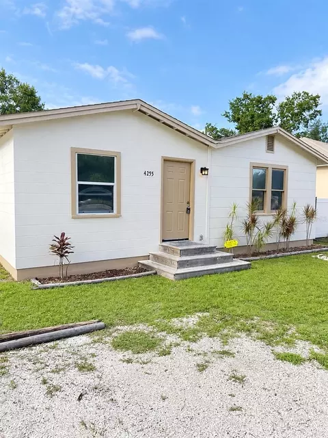 4255 43rd Ave N, Saint Petersburg, FL 33714