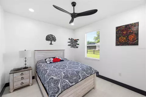 Bedroom - 437 Gandy Cemetery Rd, Bartow, FL 33830 photo 3 of 12