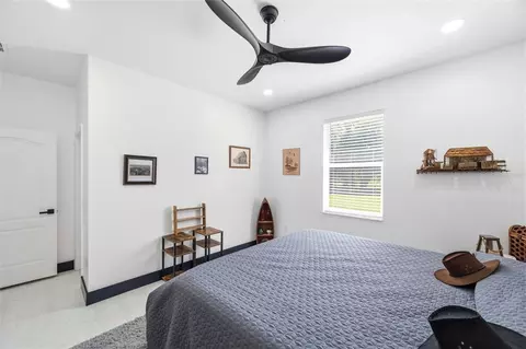 Bedroom - 437 Gandy Cemetery Rd, Bartow, FL 33830 photo 2 of 12