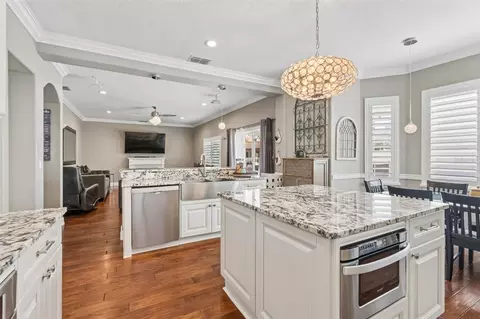 Kitchen - 12507 Ashdown Dr, Odessa, FL 33556 photo 6 of 10