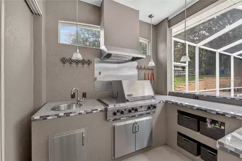 Kitchen - 13020 Shadow Run Blvd, Riverview, FL 33569 photo 7 of 7