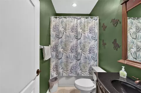 Bath - 13020 Shadow Run Blvd, Riverview, FL 33569 photo 5 of 6