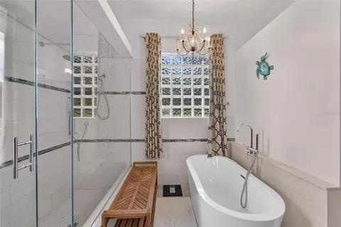 Bath - 13020 Shadow Run Blvd, Riverview, FL 33569 photo 3 of 6