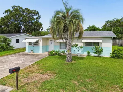 6634 Manor Beach Rd, New Port Richey, FL 34652