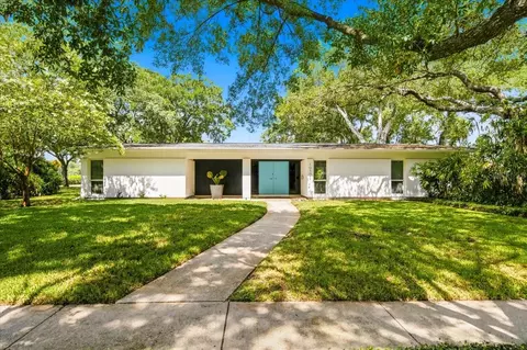 10502 Sago Rd, Tampa, FL 33618