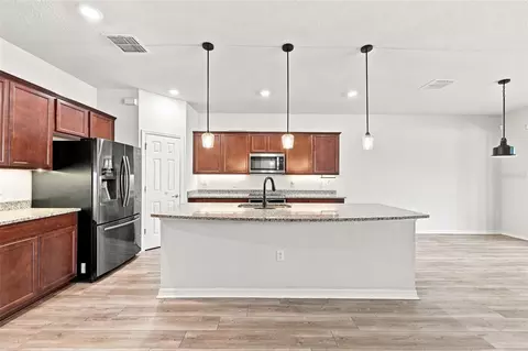 Kitchen - 11716 Brighton Knoll Loop, Riverview, FL 33579 photo 1 of 3