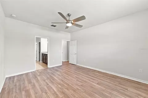 Bedroom - 11716 Brighton Knoll Loop, Riverview, FL 33579 photo 4 of 13