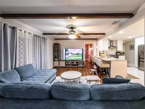 Living - 898 Corvette Dr, Largo, FL 33771 photo 2 of 3