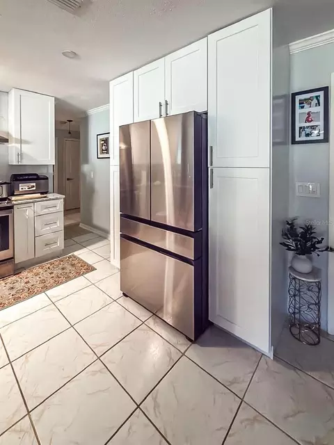 Kitchen - 898 Corvette Dr, Largo, FL 33771 photo 4 of 5