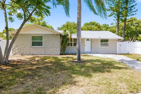 1119 17th Ave SW, Largo, FL 33778