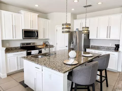 Kitchen - 3447 Gretchen Dr, Ocoee, FL 34761 photo 4 of 4