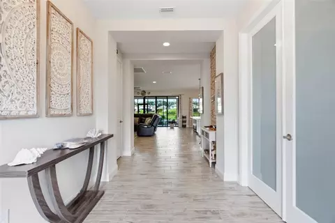 Entry Way - 12970 Steed Trace Loop, Lithia, FL 33547 photo 3 of 7