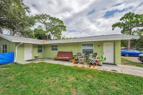 906908 Lake Palms Dr, Largo, FL 33771