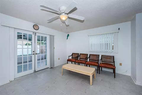 Living - 8419 125th Pl, Largo, FL 33773 photo 2 of 4