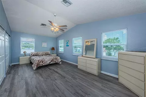 Bedroom - 8419 125th Pl, Largo, FL 33773 photo 4 of 5