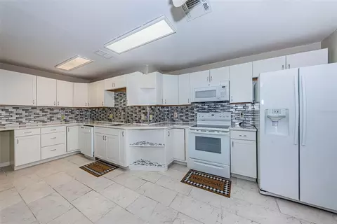 Kitchen - 8419 125th Pl, Largo, FL 33773 photo 1 of 5