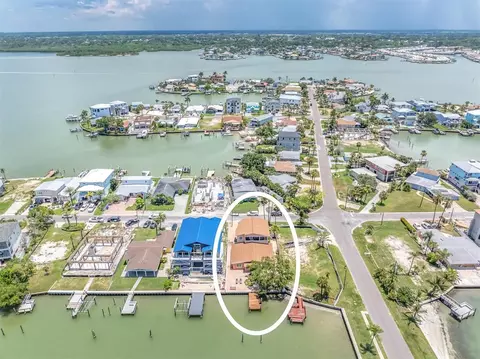 View/Area - 16102 4th St E, Redington Beach, FL 33708 photo 8 of 11