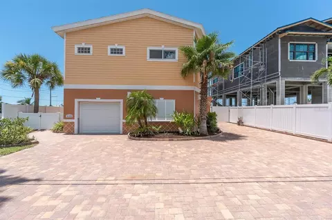 Exterior - 16102 4th St E, Redington Beach, FL 33708 photo 2 of 13
