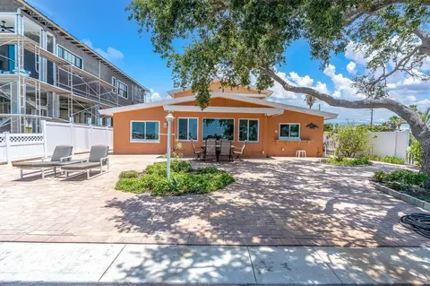 Exterior - 16102 4th St E, Redington Beach, FL 33708 photo 12 of 13