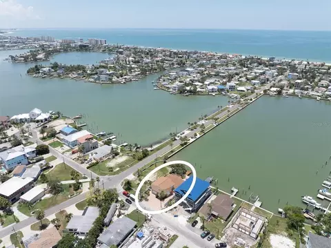 View/Area - 16102 4th St E, Redington Beach, FL 33708 photo 6 of 11