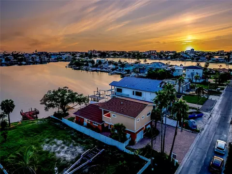 View/Area - 16102 4th St E, Redington Beach, FL 33708 photo 1 of 3