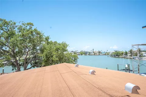 View/Area - 16102 4th St E, Redington Beach, FL 33708 photo 2 of 3
