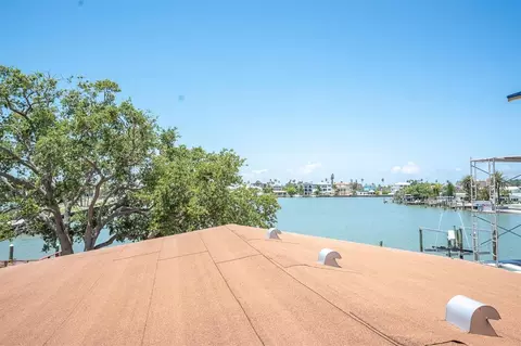 View/Area - 16102 4th St E, Redington Beach, FL 33708 photo 2 of 11