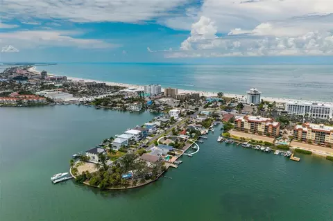 216 Punta Vista Dr, Saint Pete Beach, FL 33706