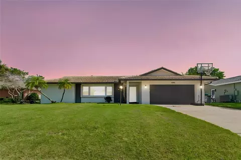 13901 88th Ter, Seminole, FL 33776