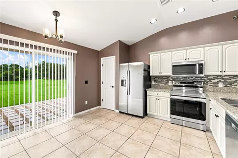 5217 Mango Fruit St, Seffner, FL 33584 photo 13
