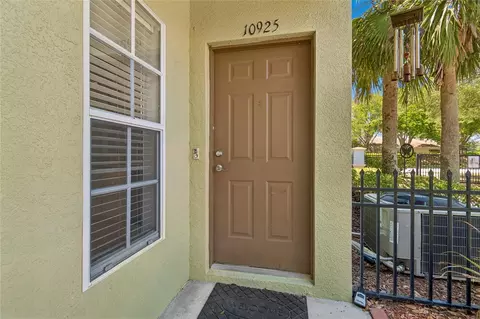 Entry Way - 10925 Winter Crest Dr, Riverview, FL 33569 photo 1 of 5