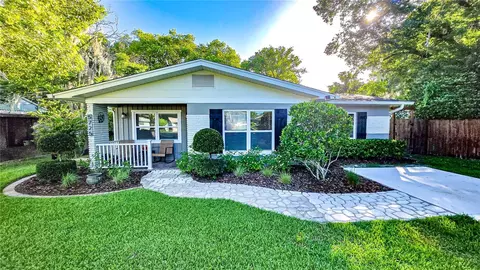 5725 14th St, Zephyrhills, FL 33542