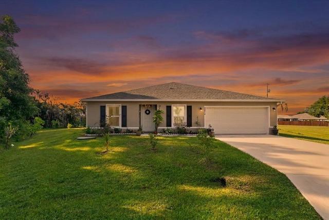 2274 SE Powell Ct, Port Saint Lucie, FL 34952