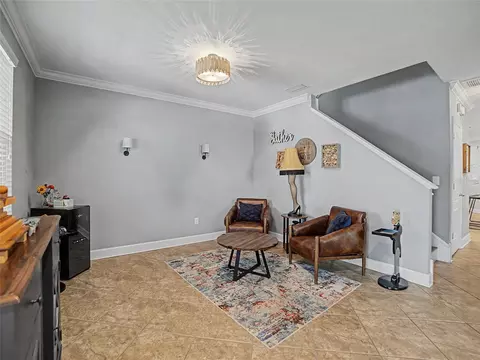 Living - 16910 Dorman Rd, Lithia, FL 33547 photo 1 of 2