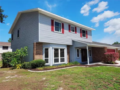 702 Hyssop Pl, Brandon, FL 33510 photo 2