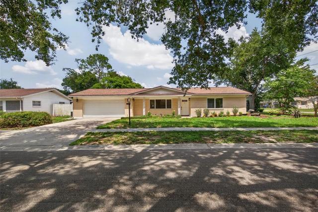 12501 Saint Charlotte Dr, Tampa, FL 33618