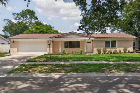 12501 Saint Charlotte Dr, Tampa, FL 33618