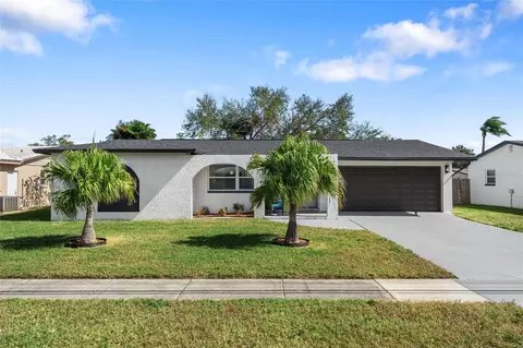 13113 Ridge Rd, Largo, FL 33778