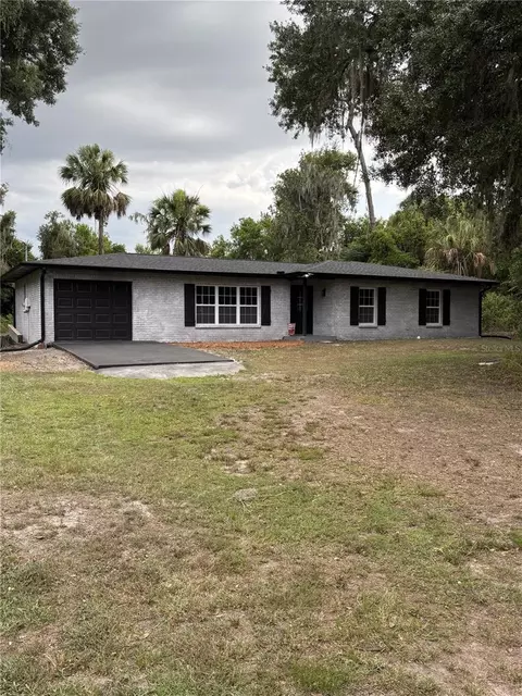 2911 Williams Rd, Plant City, FL 33565
