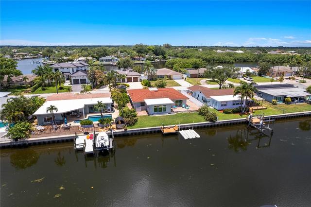 4425 13th Way NE, Saint Petersburg, FL 33703