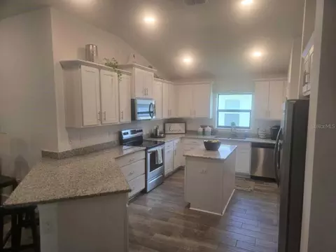Kitchen - 16215 59th Ct E, Parrish, FL 34219 photo 1 of 1